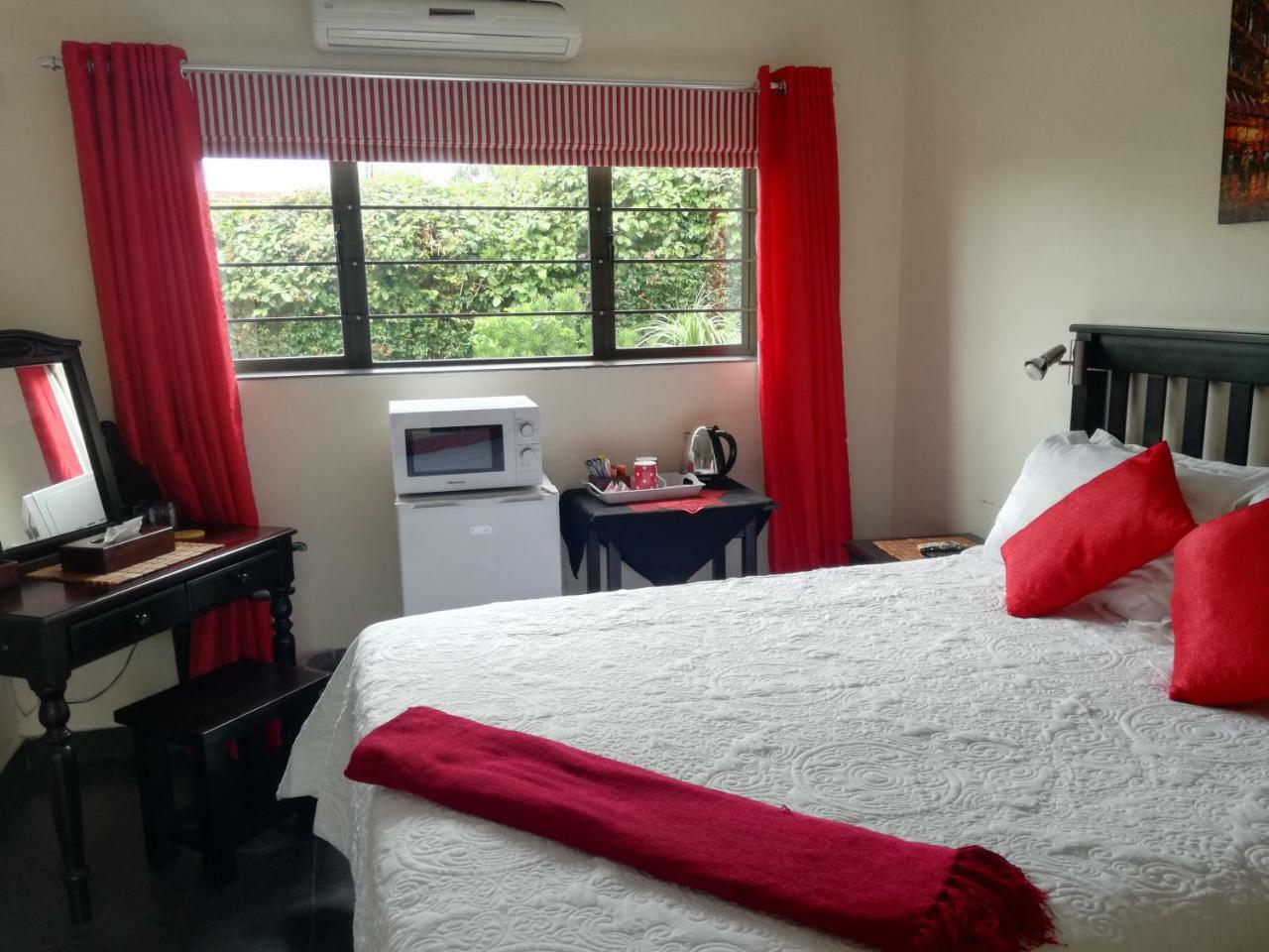 Avalon Guest House アマンジムトティ エクステリア 写真